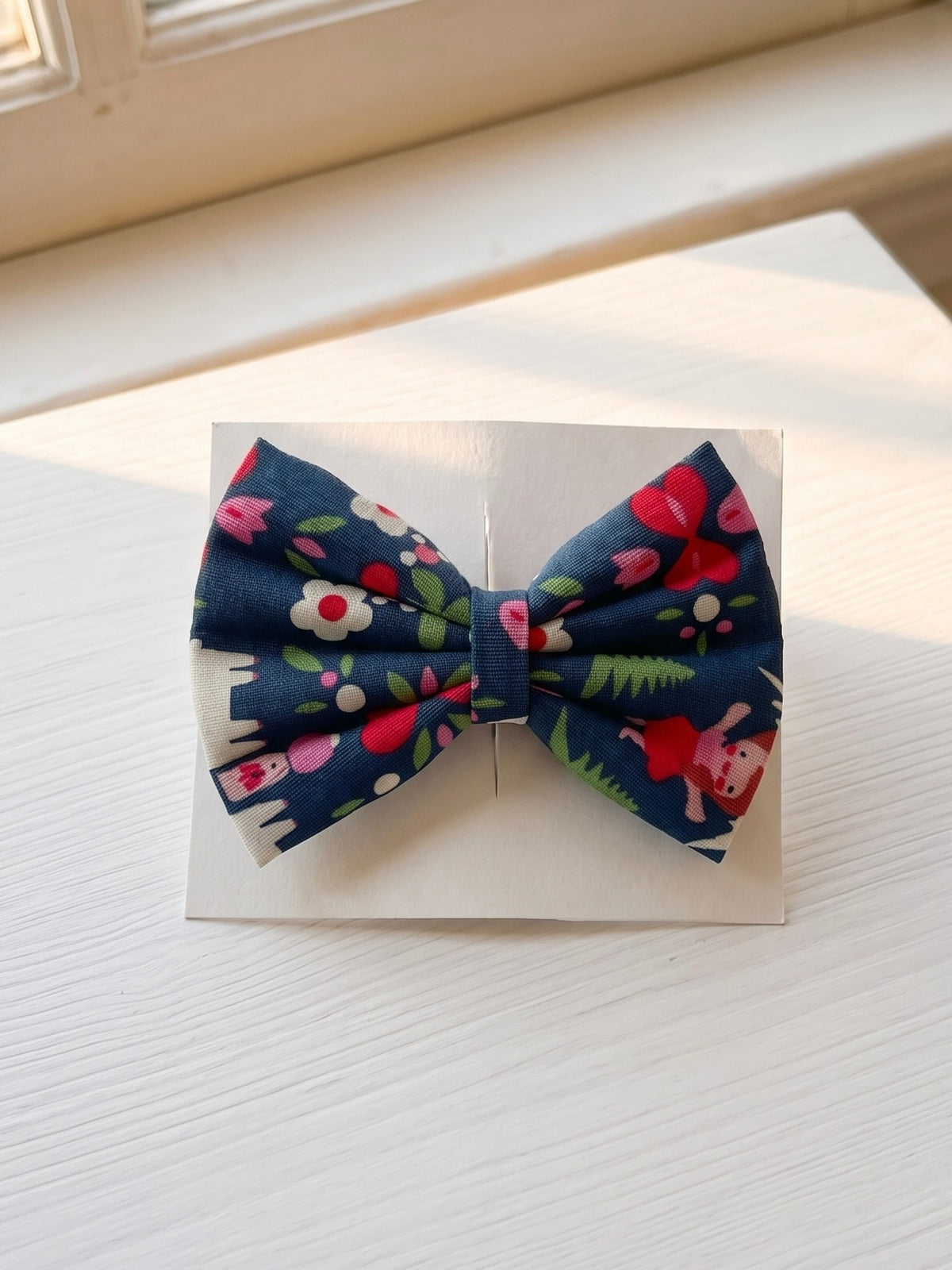 Medium bow-Navy Garden